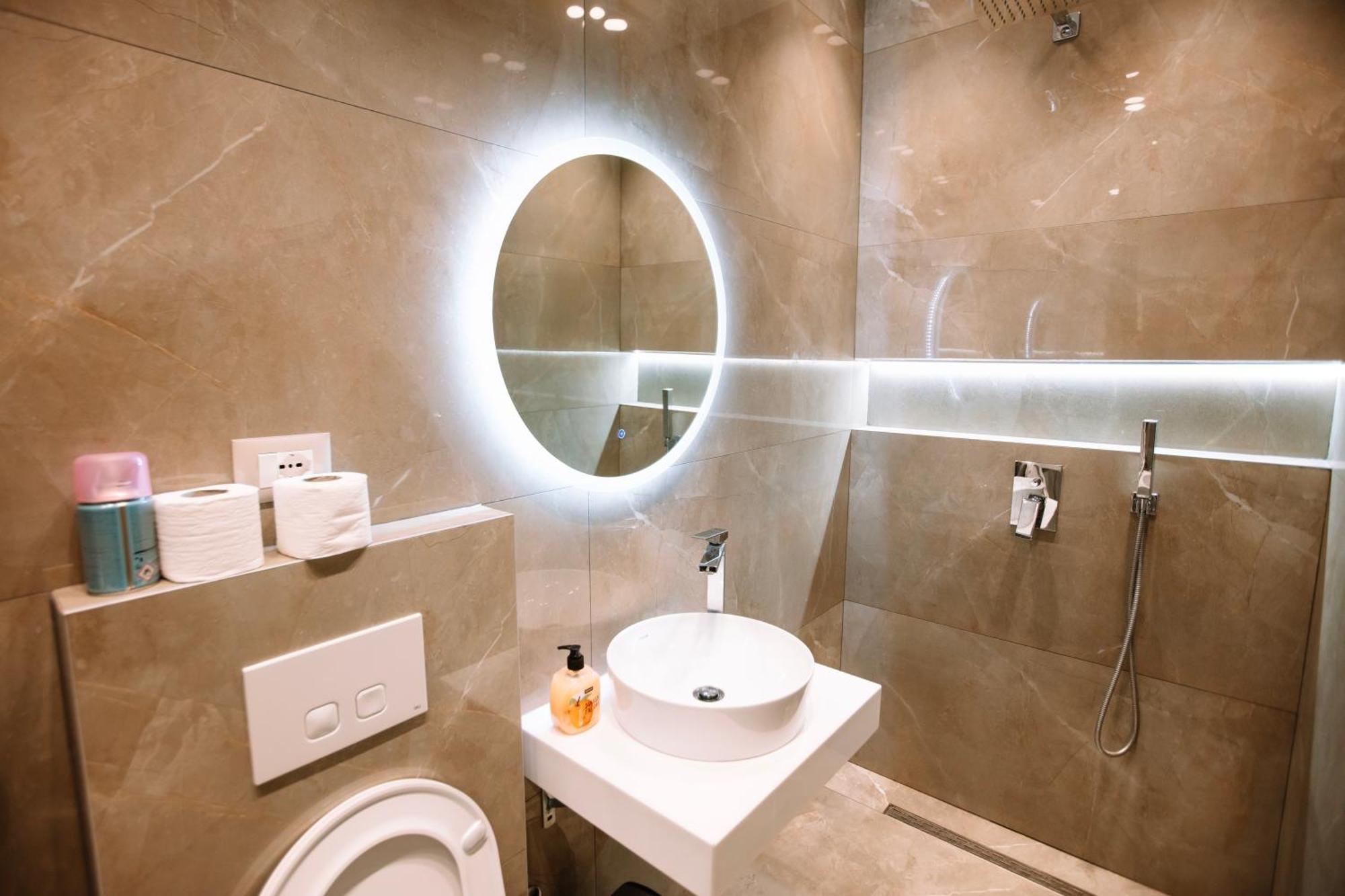 Barrikada Str Modern Apartments - The Nest Тирана Екстер'єр фото