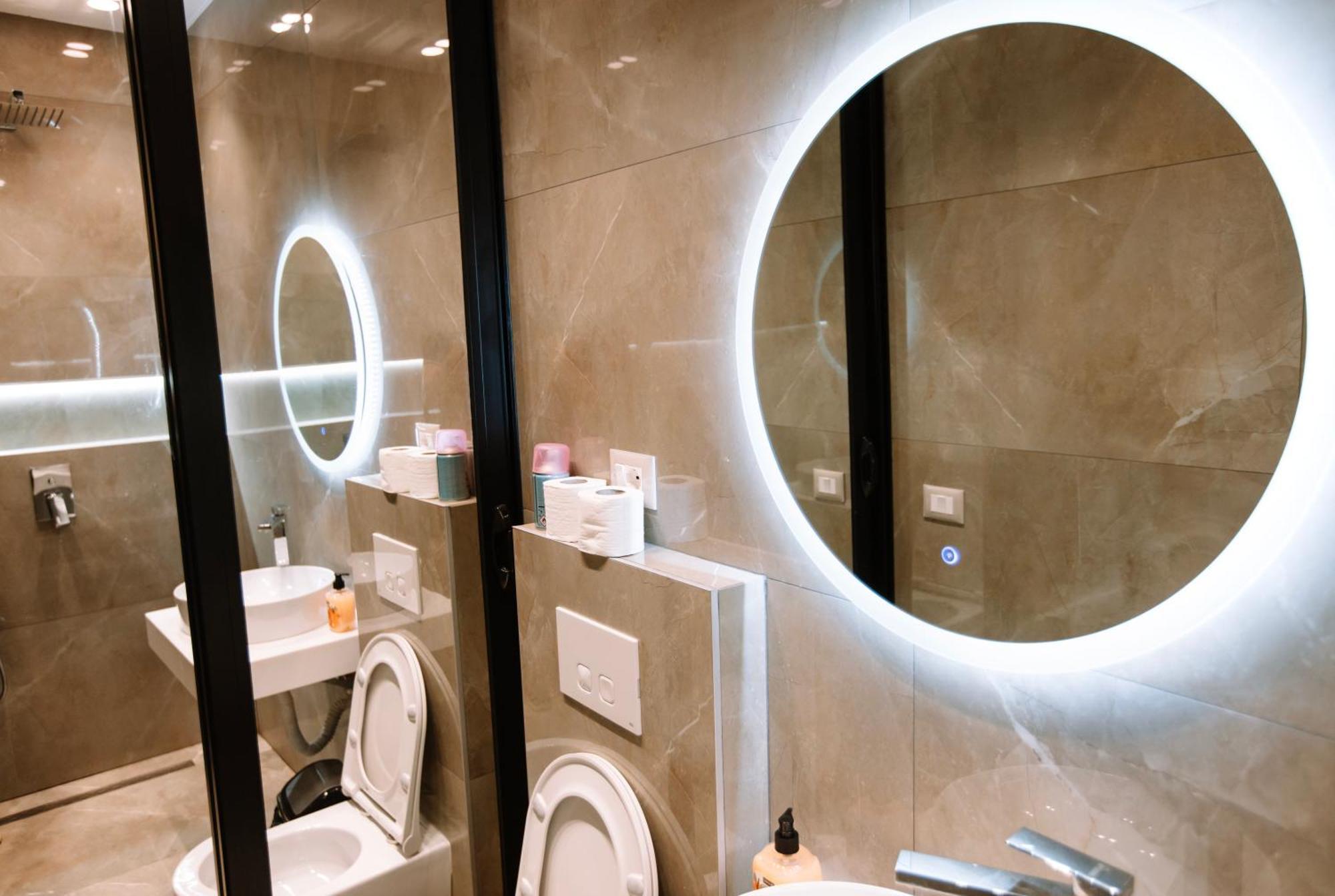 Barrikada Str Modern Apartments - The Nest Тирана Екстер'єр фото