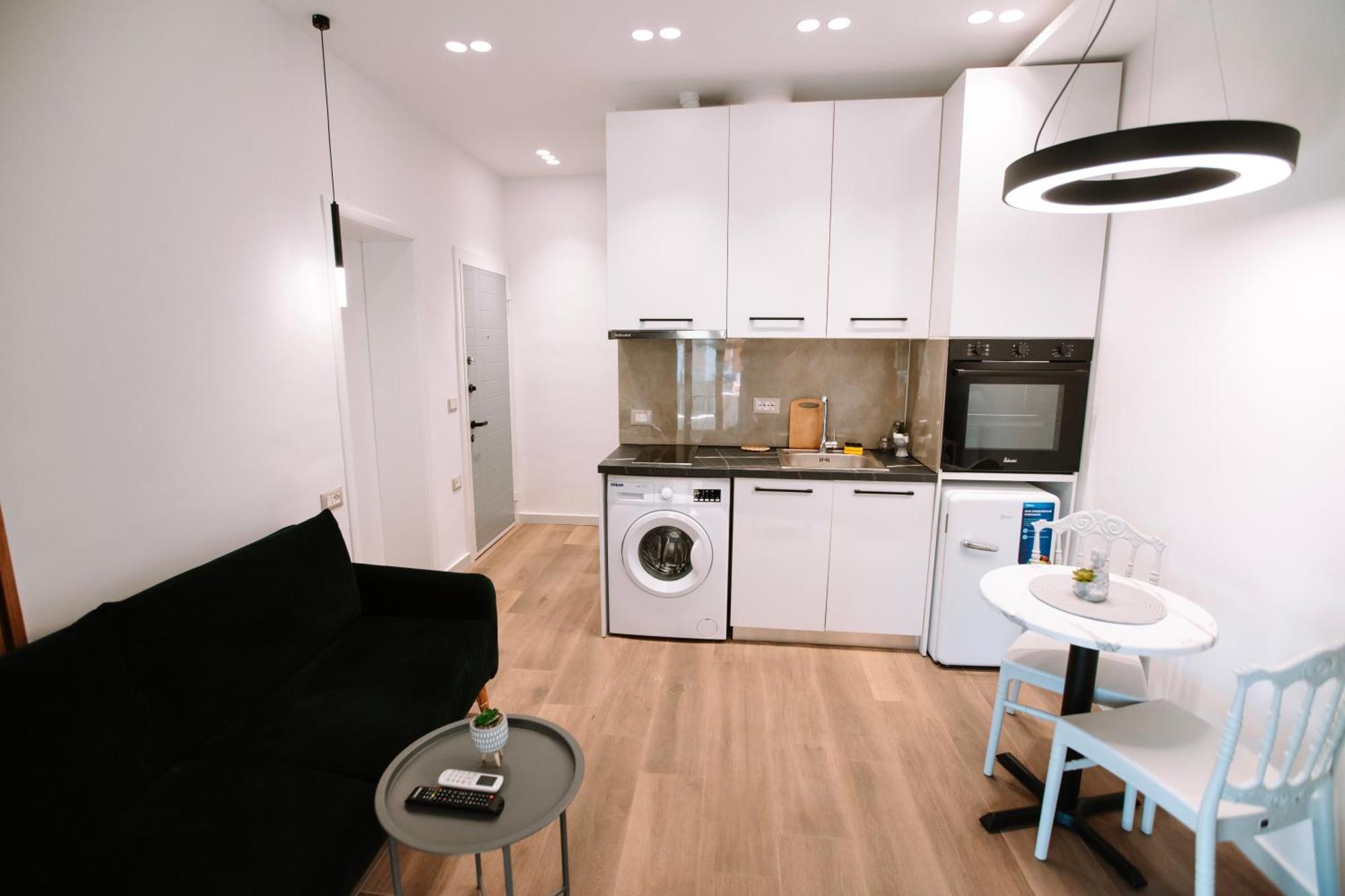 Barrikada Str Modern Apartments - The Nest Тирана Екстер'єр фото